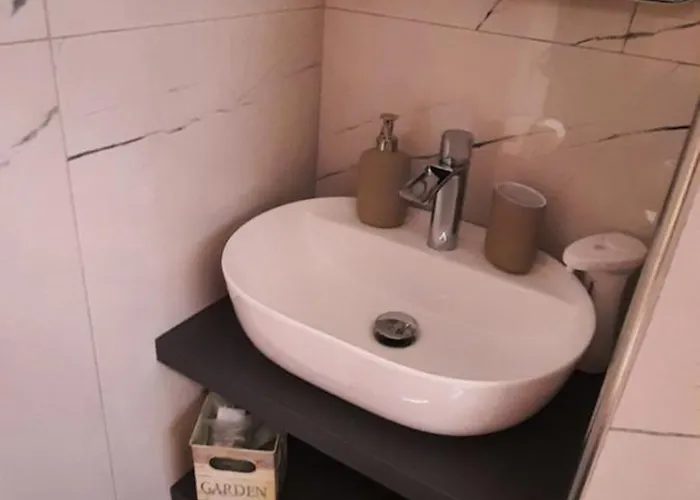 House 5 Terre Guest house