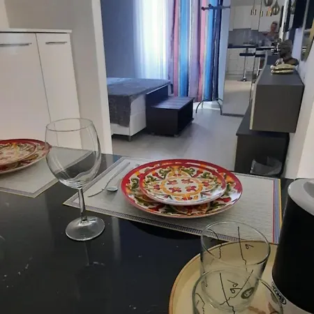 House 5 Terre Гостьовий будинок